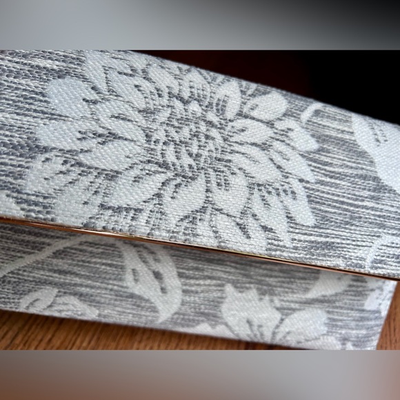 Handbags - New Light Gray and White Floral Clutch/Purse/Wallet